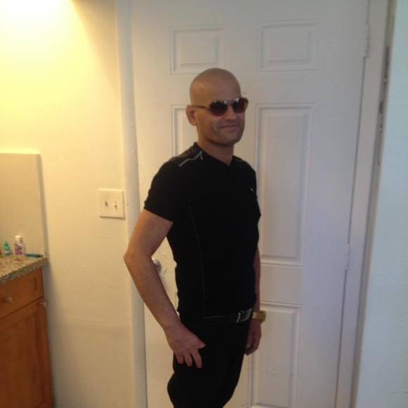 Meet your Posher, Carlos - Picture 1 of 1